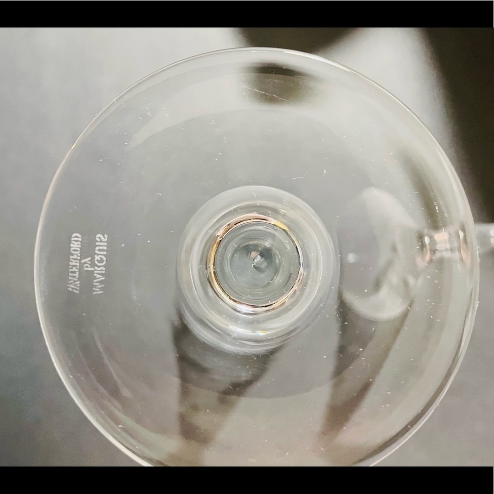 Waterford Chrystal champagne glasses. - Picture 2 of 7